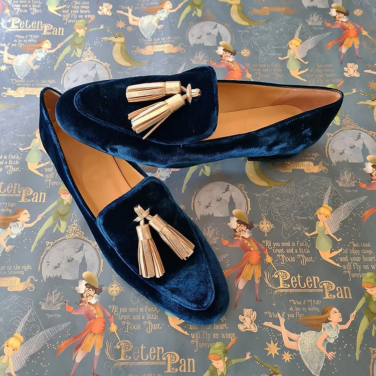 Mocasines Midnight Elegance con borlas color champán