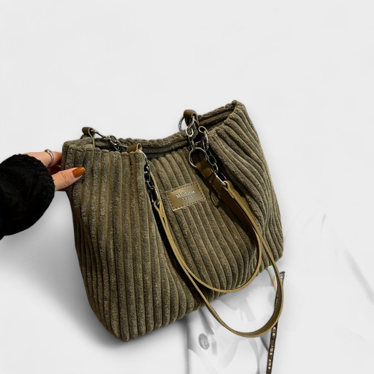Olivia - Borsa a spalla in morbido velluto a coste