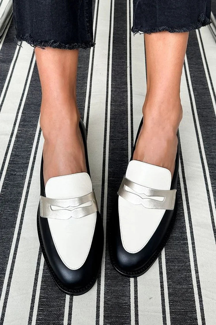 Klassieke monochrome loafers