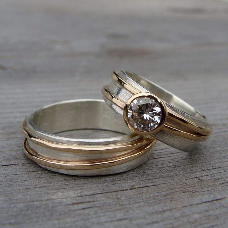 Vintage Fine Zirconia Gold & Silver Band Ring Set