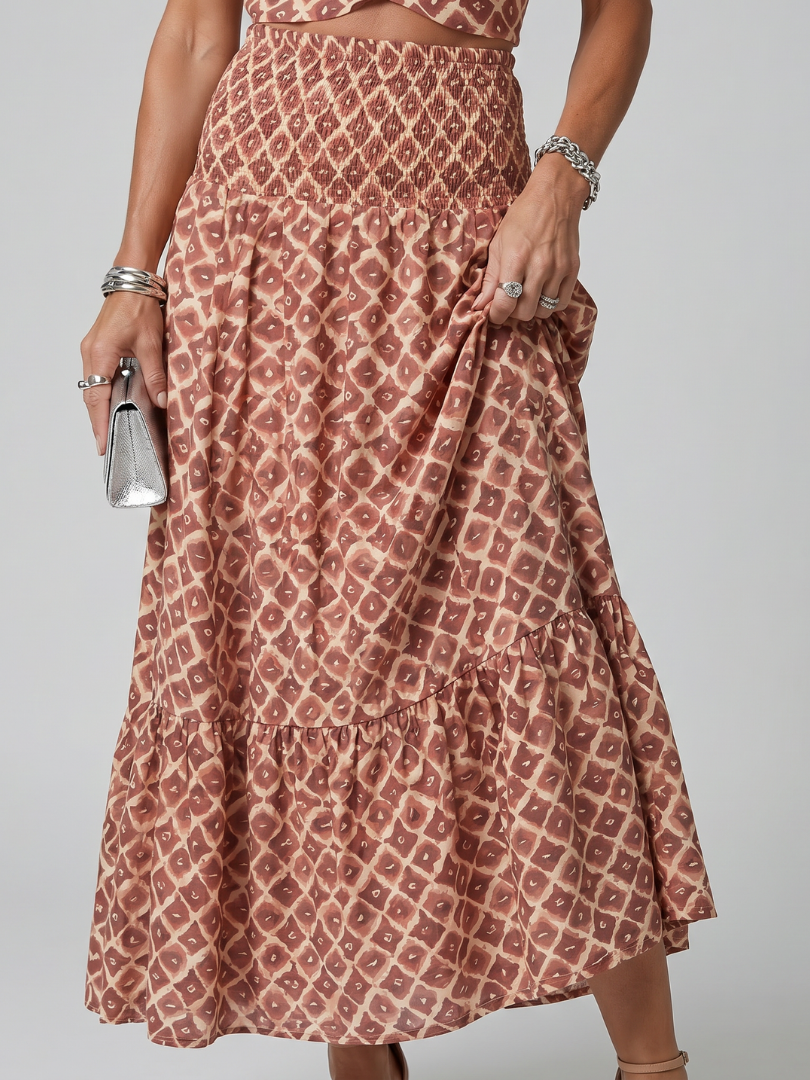 Amira | Abito midi con scollo incrociato all'americana, stampa geometrica e cut-out