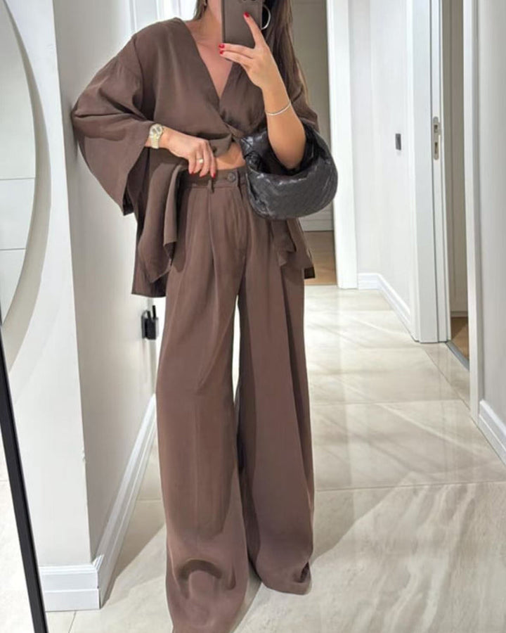 Conjunto Sienna de Top con Cuello en V y Pantalones
