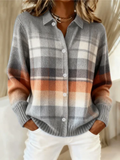 Elena – Geruite hoodieblouse in zachte tinten
