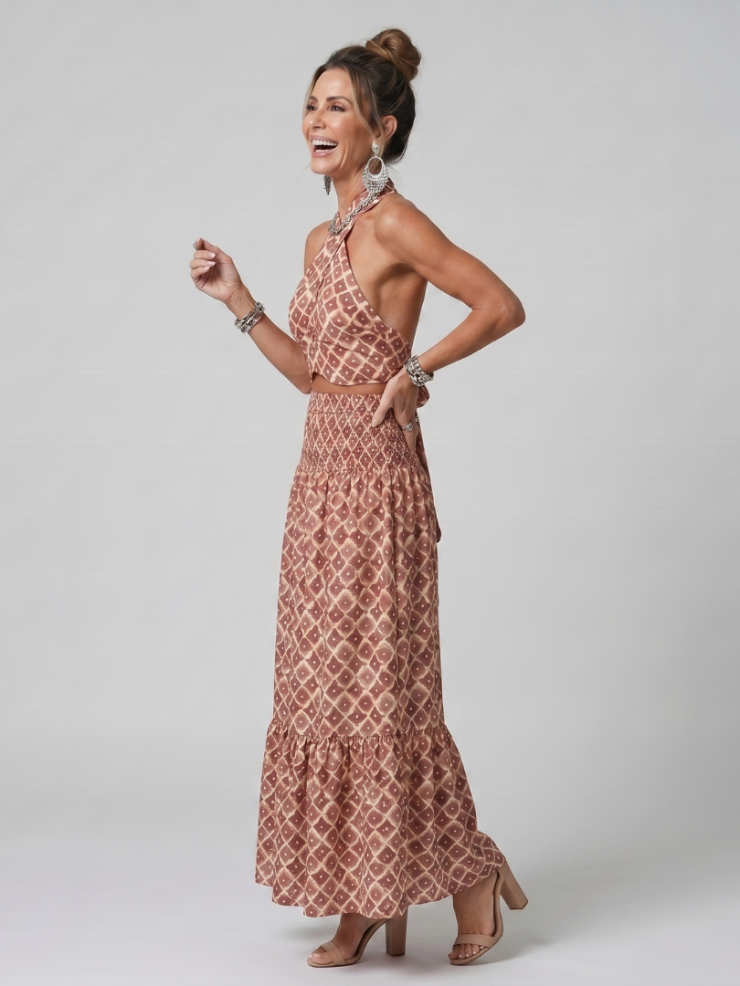 Amira | Abito midi con scollo incrociato all'americana, stampa geometrica e cut-out