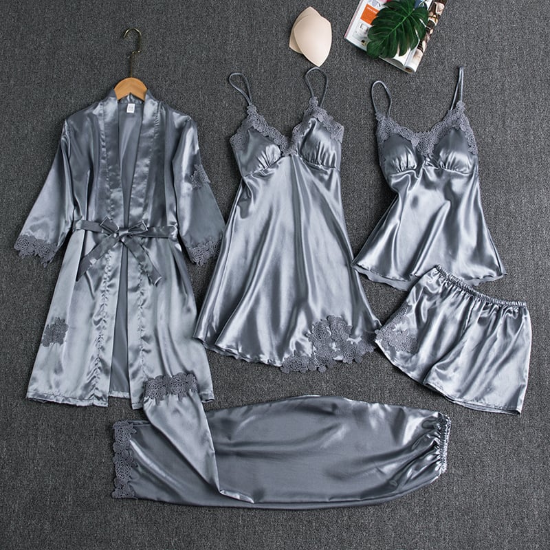 Rebecca | Conjunto de roupa de dormir de seda e renda com 5 peças
