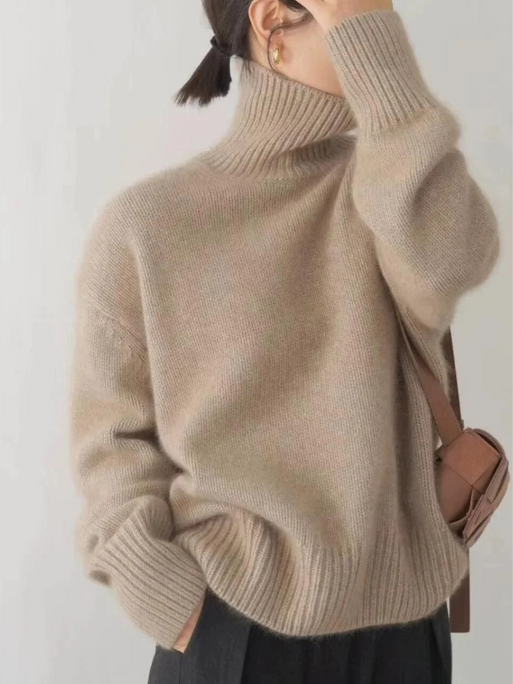Snuggle | Casual Turtleneck Sweater