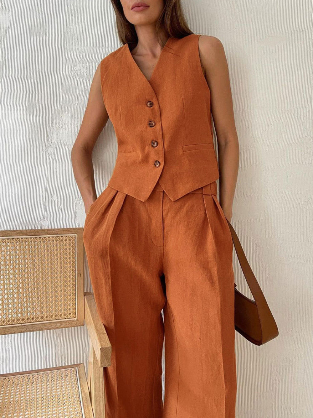 Conjunto de Pantalones Amplios Plisados con Escote en V Lila