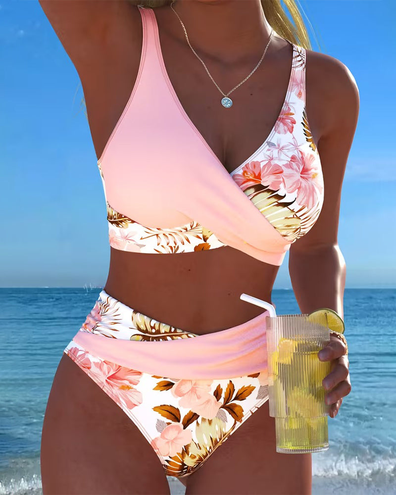 Jolina - Bikini met overslag en bloemenprint