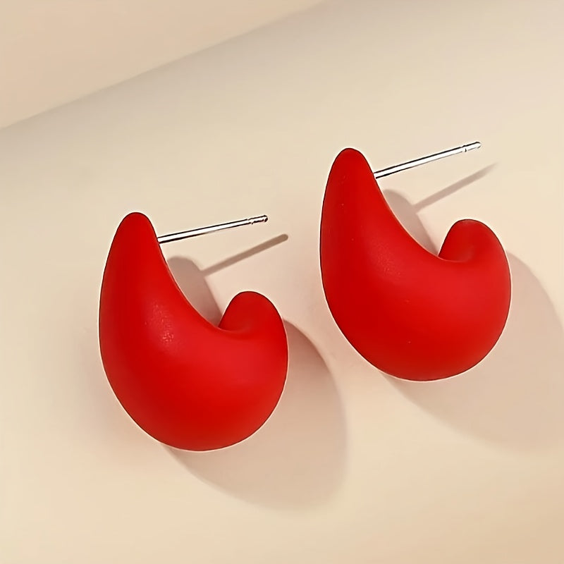 Minimalist Gold C-Shape Sculptural Stud Earrings