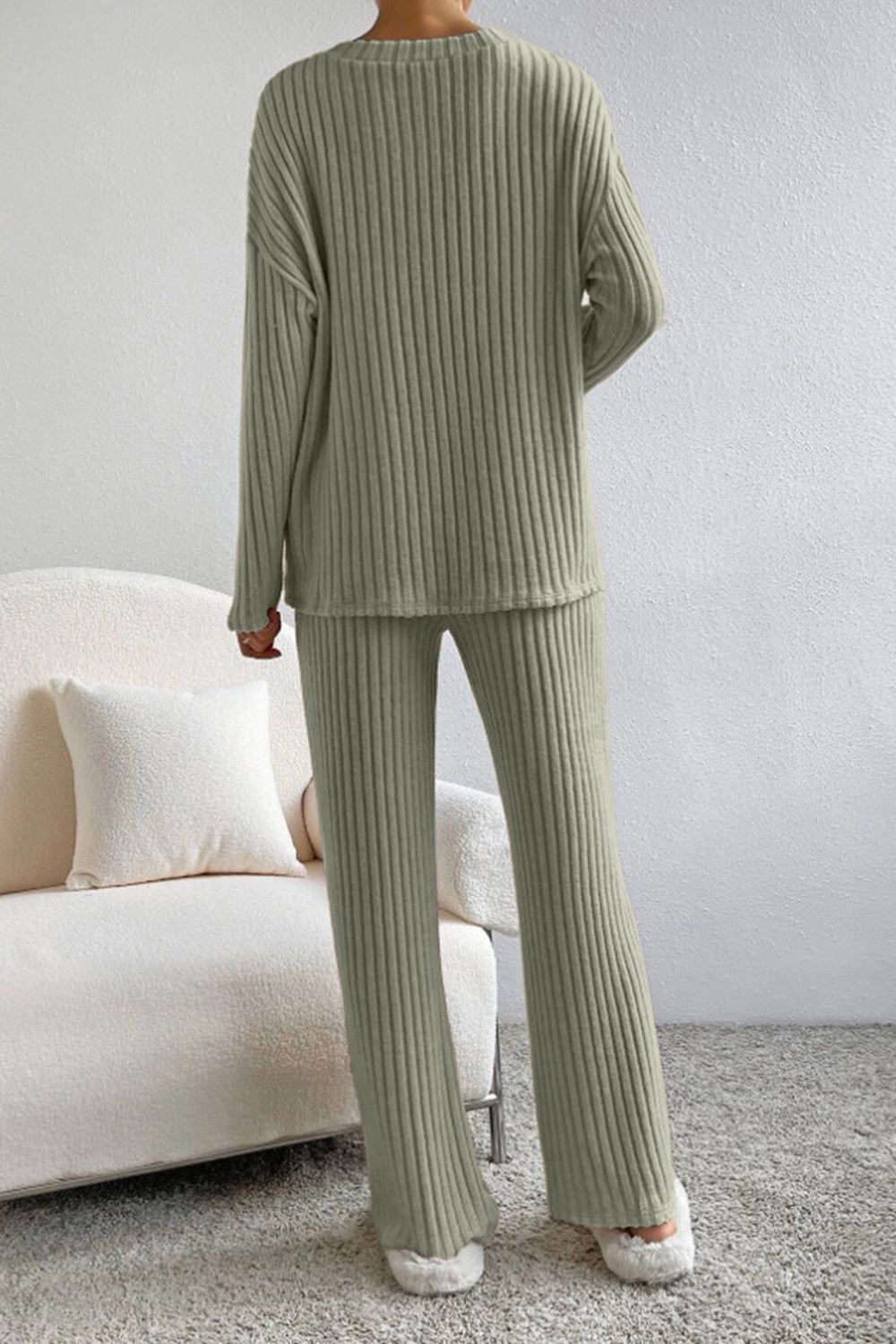 Conjunto Sofia de Top de Cuello en V Acanalado y Pantalones
