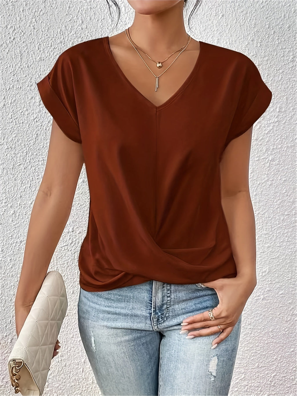 Zoe - La maglietta casual con scollo a cuore