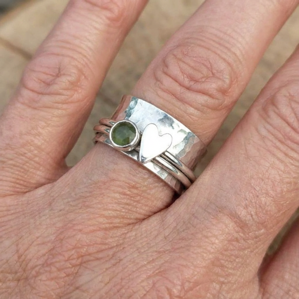 Vintage Heart & Green Stone Silver Artisan Ring
