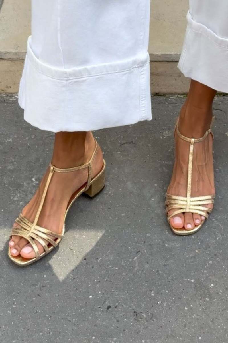 Allegra | Gouden sandalen, alledaagse elegantie