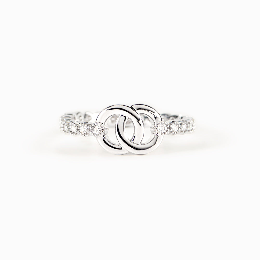 Forever Linked Mother Daughter Interlocking Pavé Ring