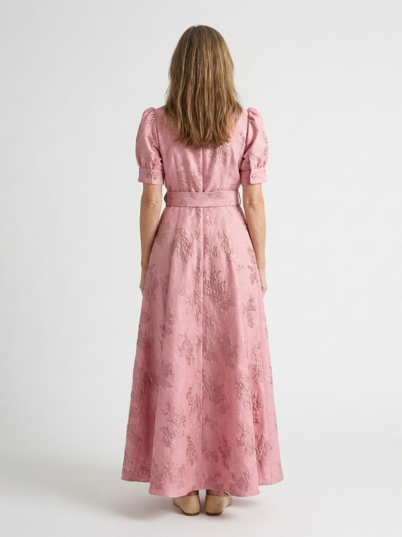 Xanthea | Vestido camisero largo texturizado, floral, con cinturón y mangas cortas