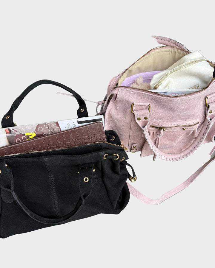 Vanilla Pink Shoulder Bag with Zip Closure and Gold-Tone Hardware