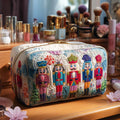 Xara | Borsa da toilette trapuntata con schiaccianoci natalizio