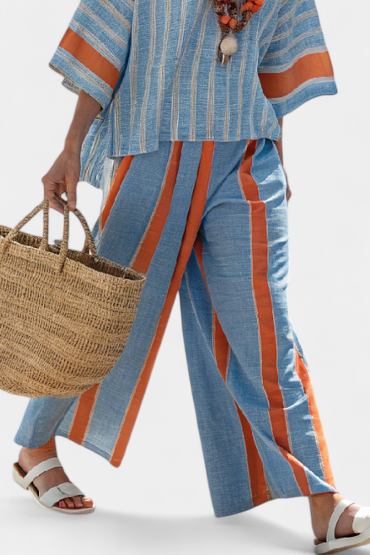 Velmere | Blusa sofisticada listrada terracota e calça de linho