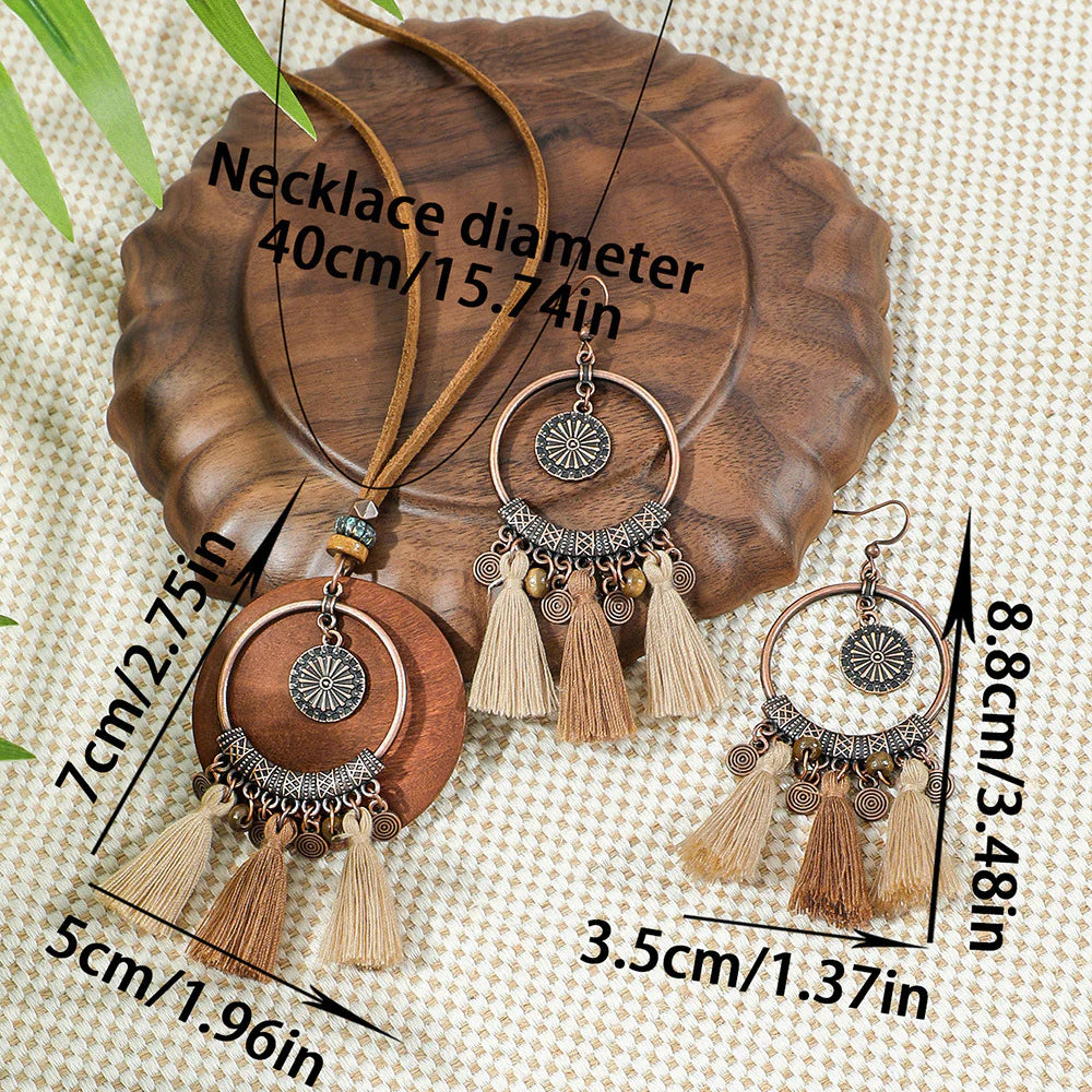 Conjunto de colar e brincos com borlas boêmias Isabella