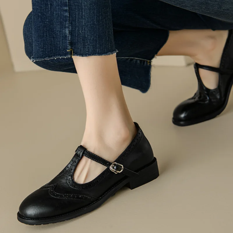 Mary Janes elegantes com tira em T