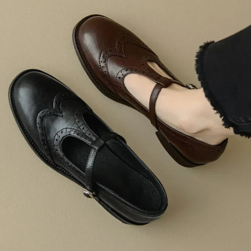 Mary Janes elegantes com tira em T