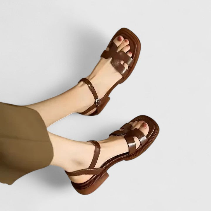 Deliane | Sandalias planas sofisticadas