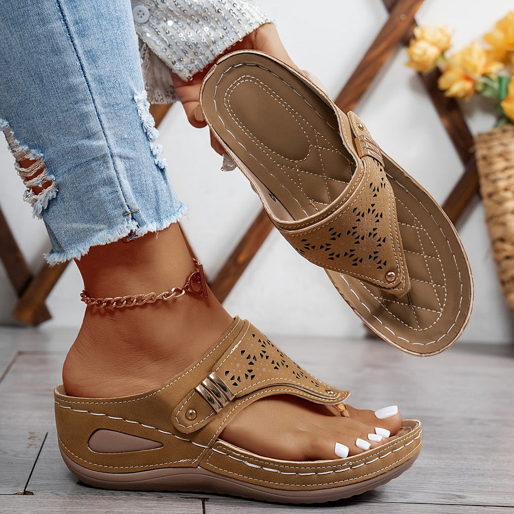 Wendy - Relaxed Fit Walking Sandals