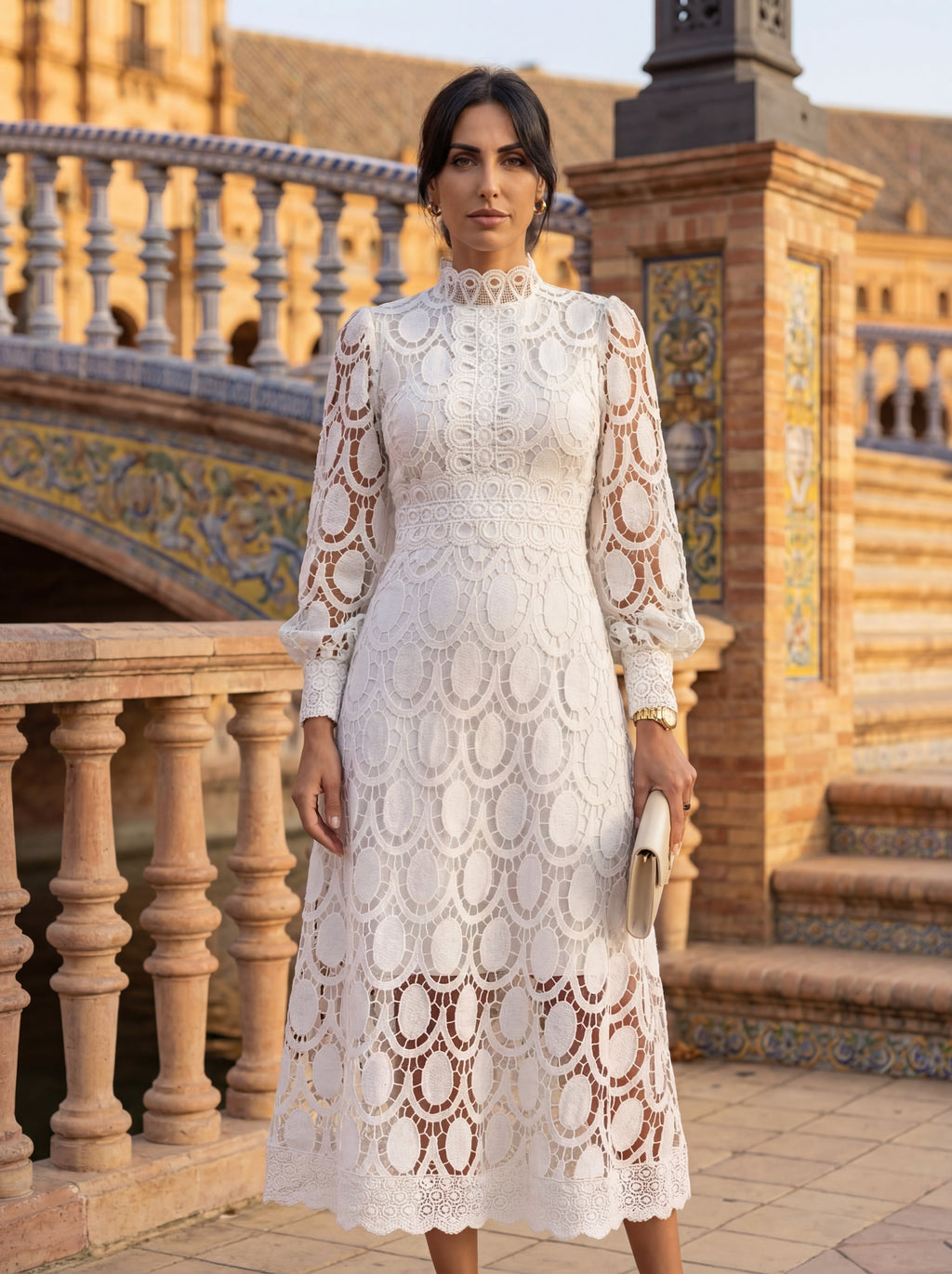 Carmona | Vestido de gola alta e mangas longas