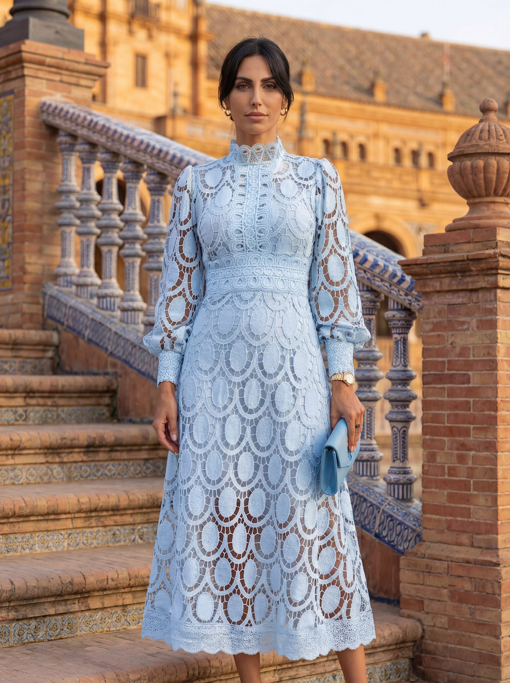 Carmona | Vestido de gola alta e mangas longas