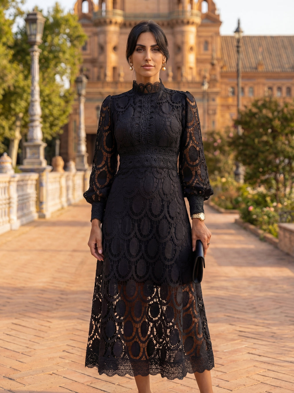 Carmona | Vestido de gola alta e mangas longas
