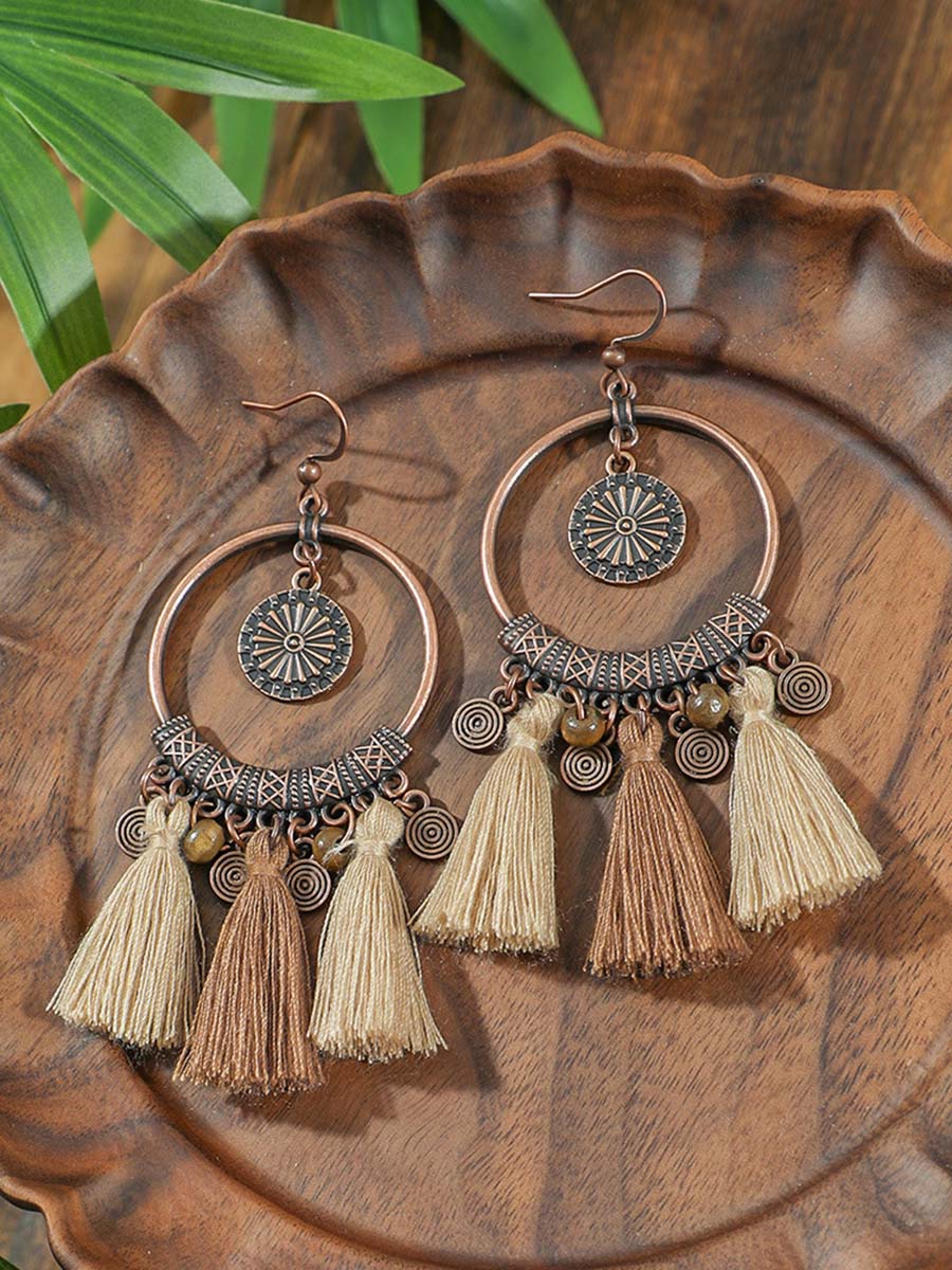 Conjunto de colar e brincos com borlas boêmias Isabella