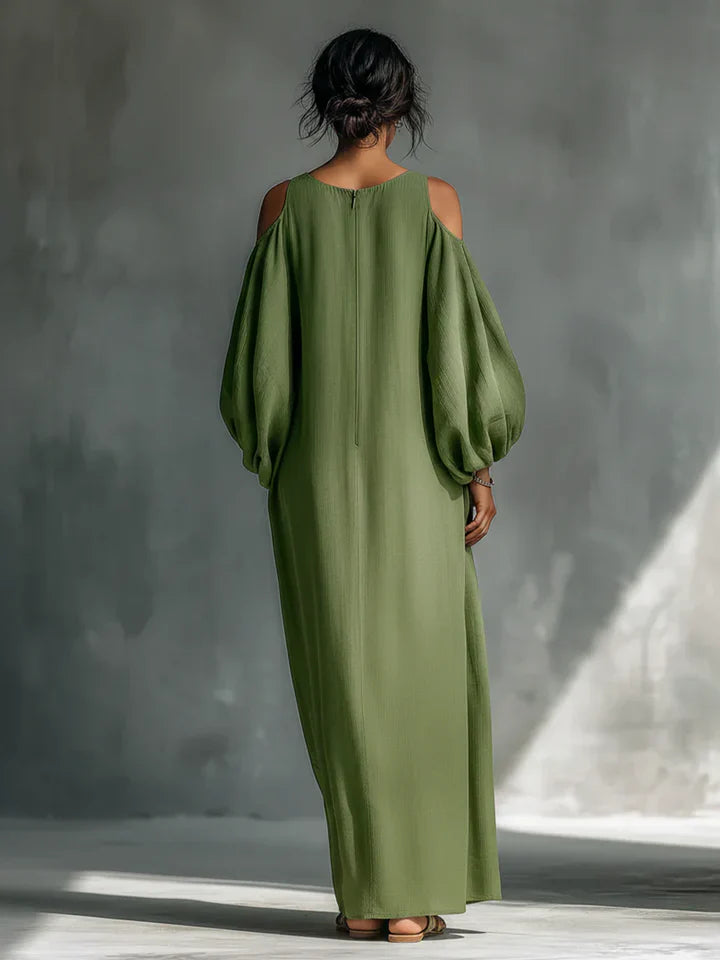 Vestido midi verde de gasa, hombros descubiertos y mangas cortas