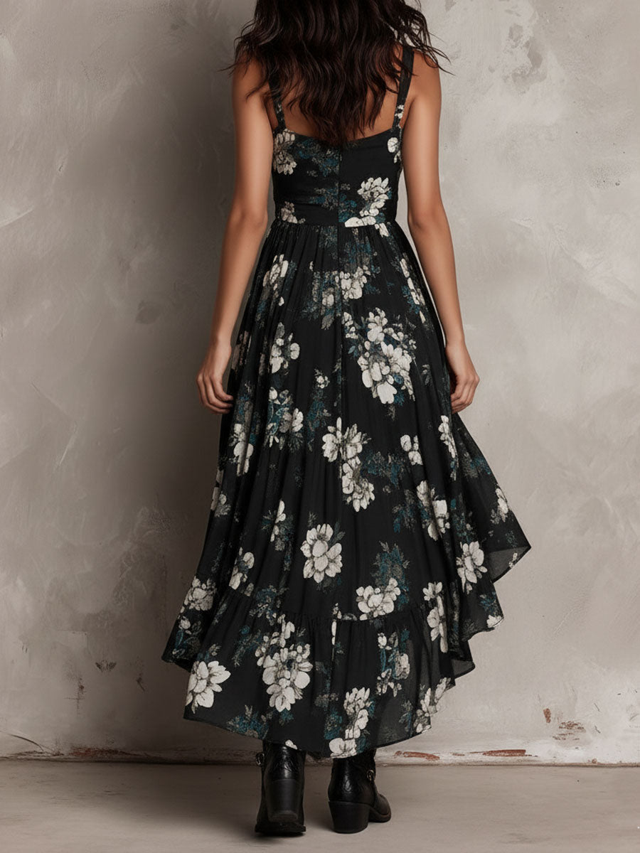 Vestido maxi preto boêmio tomara que caia com estampa floral irregular