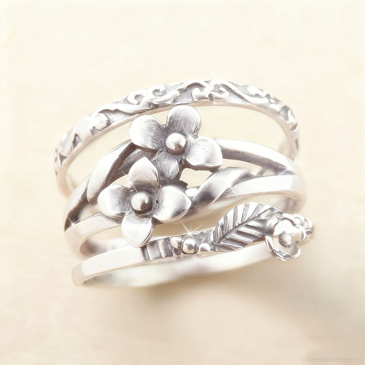 Bohemian Vintage Style Refined Floral Motif Ring