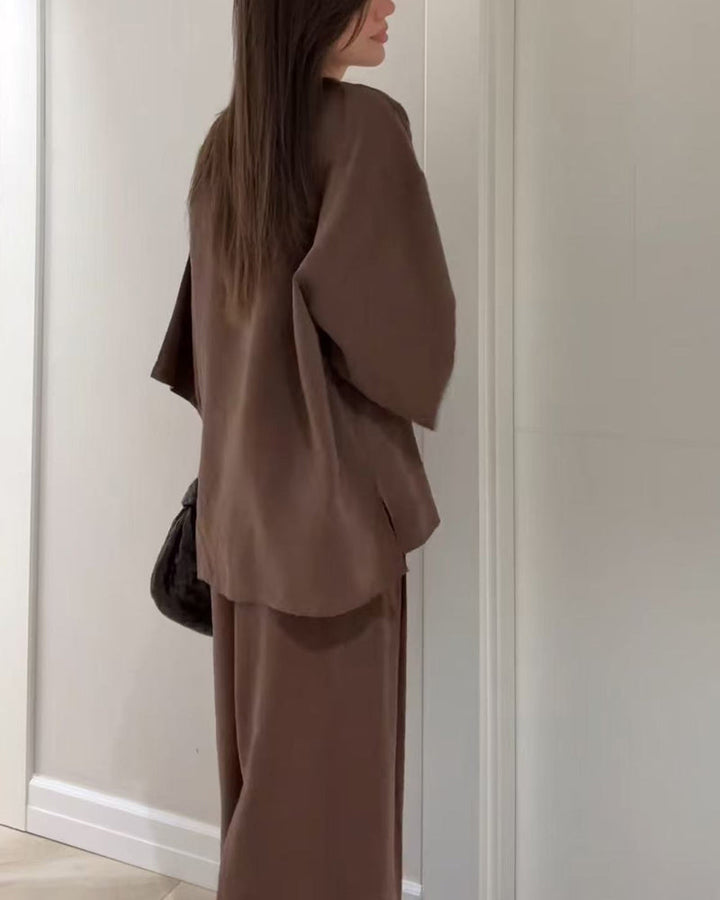 Conjunto Sienna de Top con Cuello en V y Pantalones