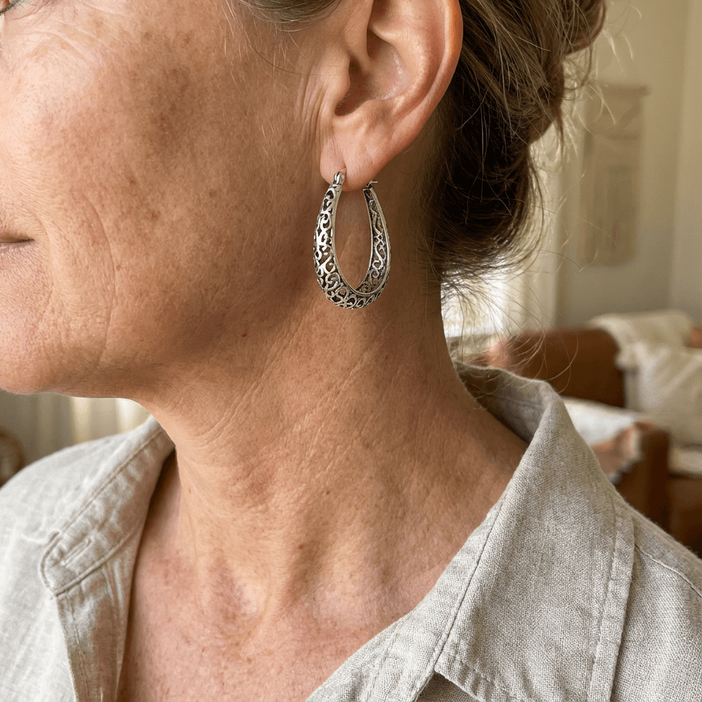 Elegant Retro Scroll Hoop Earrings