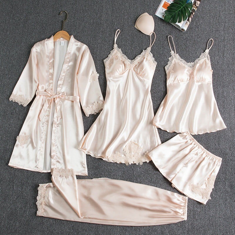 Rebecca | Conjunto de roupa de dormir de seda e renda com 5 peças