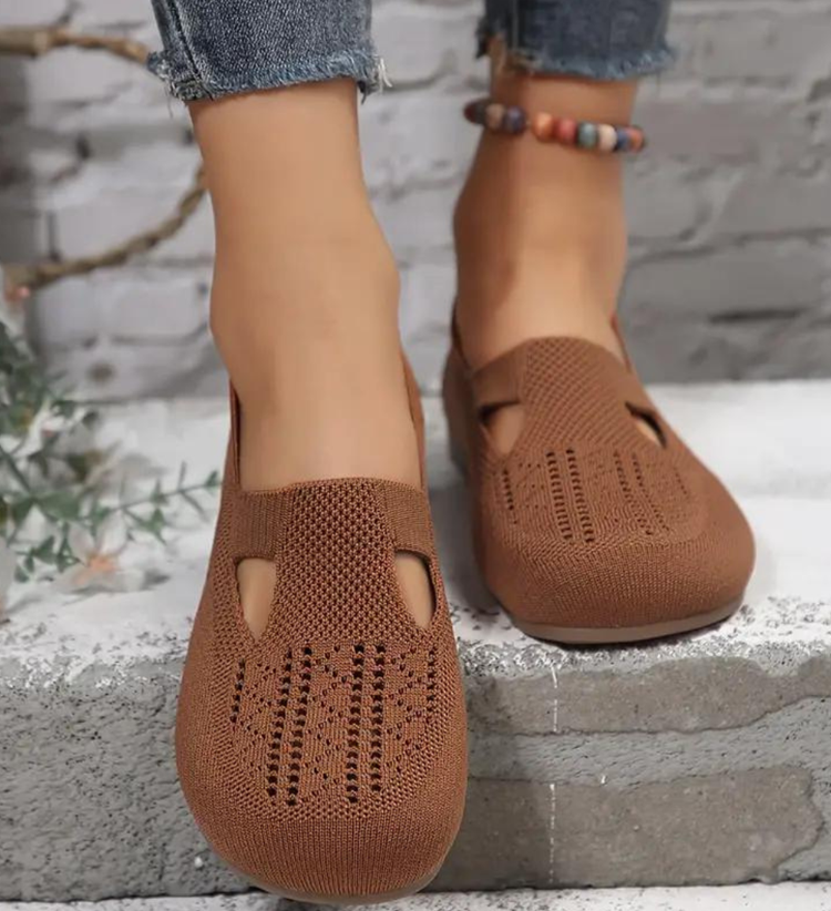 Darcy – Simple Comfort Slip On Sandals