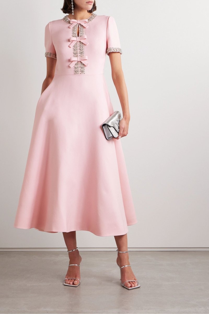 Zoe | Robe midi avec nœud et ornements en cristal